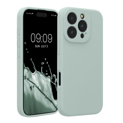 Gummierte Silikon Hülle mit Kameraschutz für Apple iPhone 16 Pro in Cool Mint