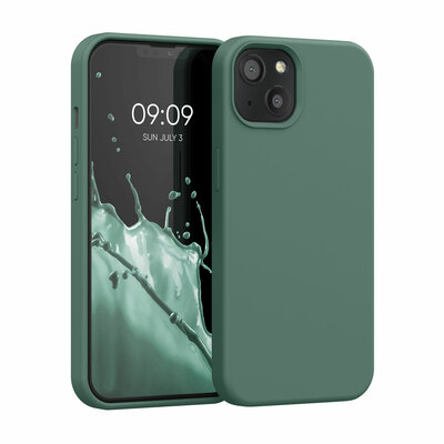Gummierte Silikon Hülle für Apple iPhone 13 in Tannengrün