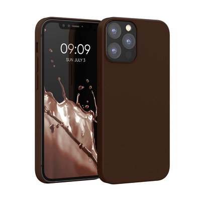 Gummierte Silikon Hülle für Apple iPhone 12 / iPhone 12 Pro in Chocolate